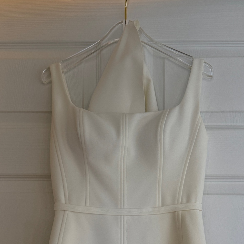 Jane Hill Elegant White Wedding Dress - Picture 2 of 6